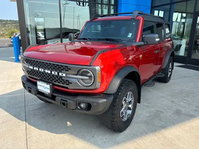 2023 Ford Bronco Badlands 4WD's photo