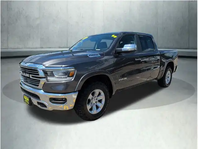 2019 RAM 1500 Laramie 4x4 Crew Cab 5'7's photo