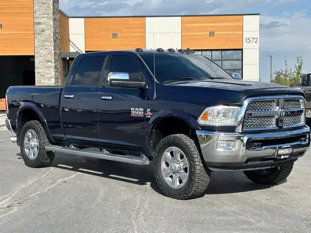 2015 RAM 3500 Laramie 4X4 Crew Cab SWB's photo