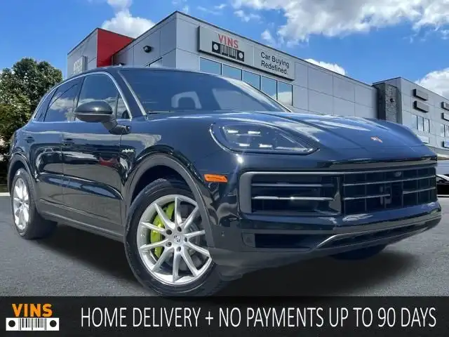 2025 Porsche Cayenne E-Hybrid's photo