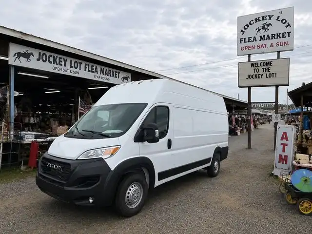 2026 RAM 3500 3500 Tradesman 159" WB Super HR Ext's photo