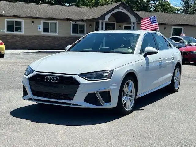 2020 Audi A4 45 quattro S tronic Premium's photo
