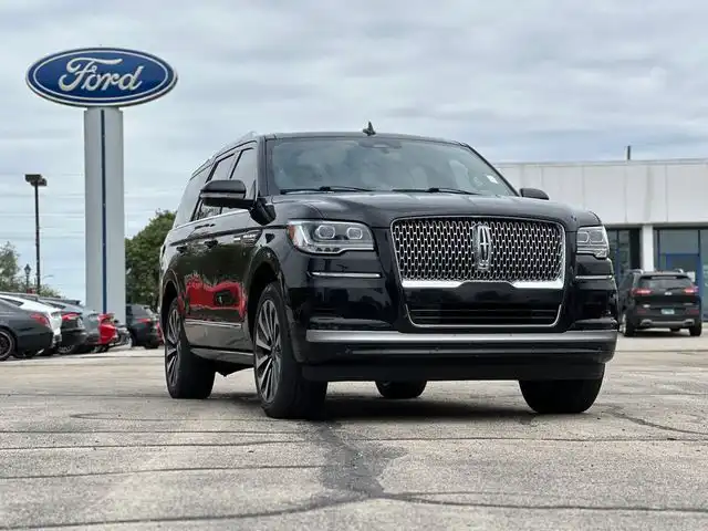 2024 Lincoln Navigator Reserve 4WD's photo