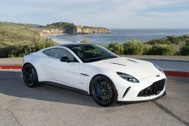 2026 Aston Martin Vantage 4.0 V8's photo