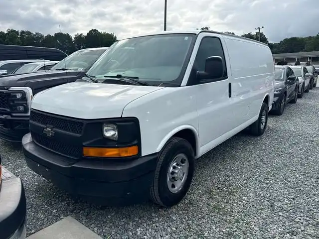 2017 Chevrolet Express 2500 Work Van HD's photo