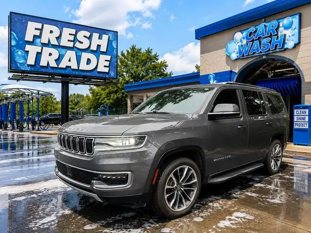 2022 Jeep Wagoneer Series II's photo