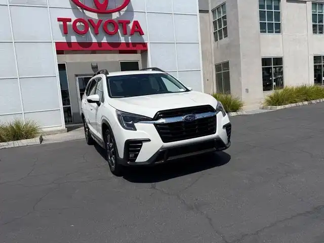 2023 Subaru Ascent Limited 7 Passenger's photo