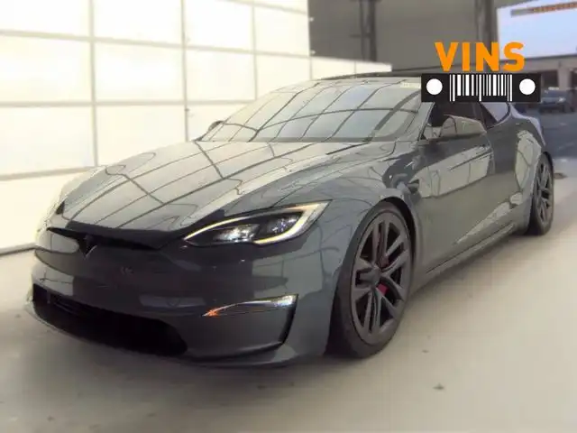 2022 Tesla Model S Plaid's photo