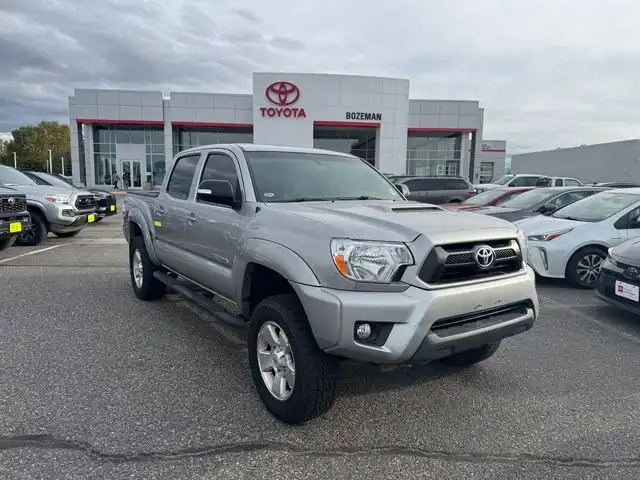 2015 Toyota Tacoma 4WD Double Cab V6 AT's photo