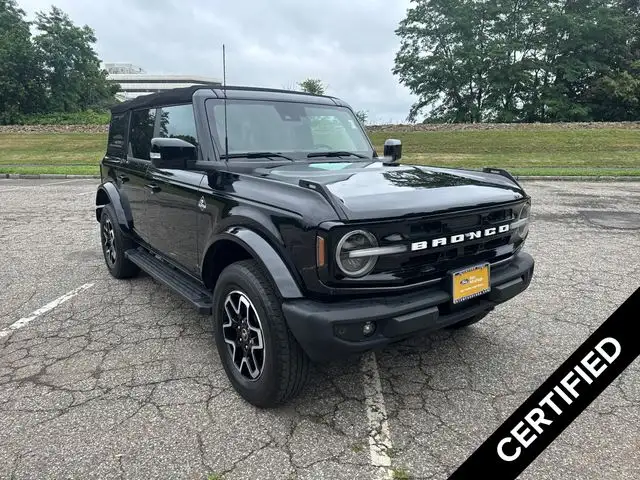 2022 Ford Bronco Outer Banks 4x4's photo