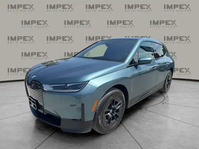 2023 BMW iX xDrive50's photo