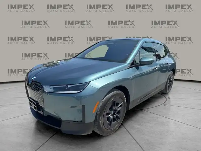 2023 BMW iX xDrive50's photo