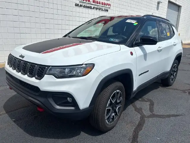 2024 Jeep Compass Trailhawk 4WD's photo
