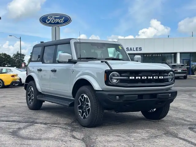 2026 Ford Bronco Outer Banks 4x4's photo