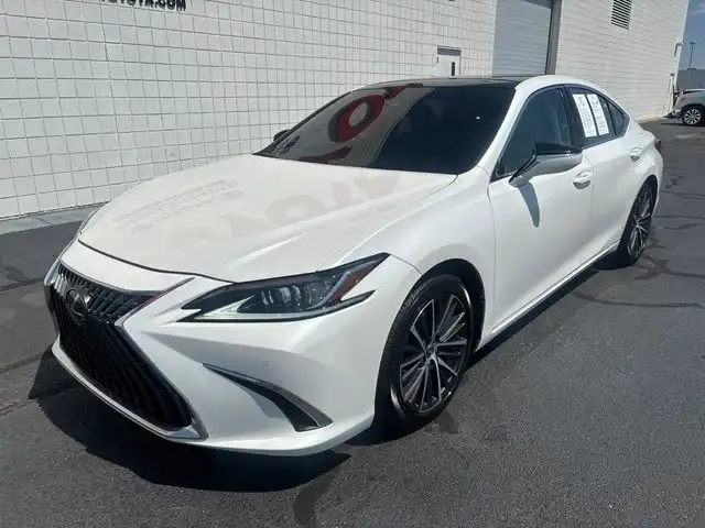 2023 Lexus ES 350 350's photo