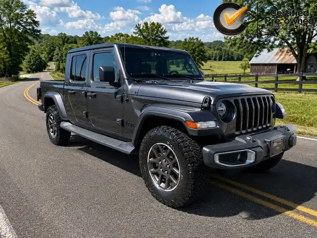 2021 Jeep Gladiator Sport S's photo