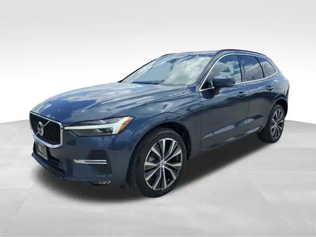 2022 Volvo XC60 B5 Momentum FWD's photo
