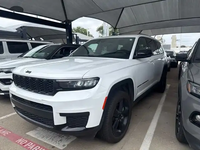 2023 Jeep Grand Cherokee L Altitude 4x4's photo