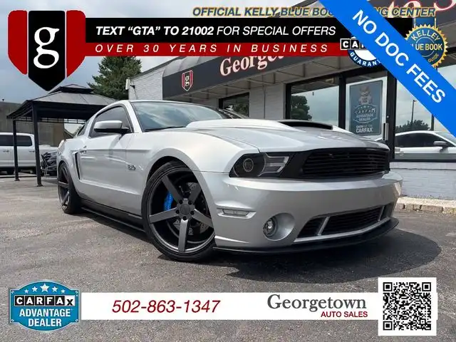 2012 Ford Mustang GT Premium's photo