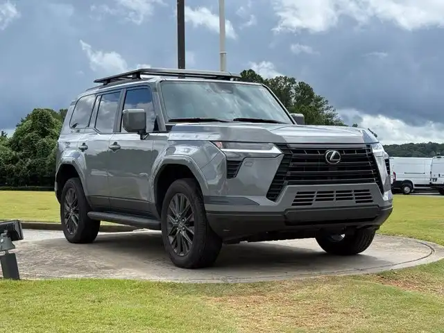 2026 Lexus GX 460 550 Premium Plus's photo
