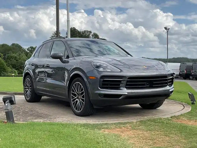 2019 Porsche Cayenne S's photo