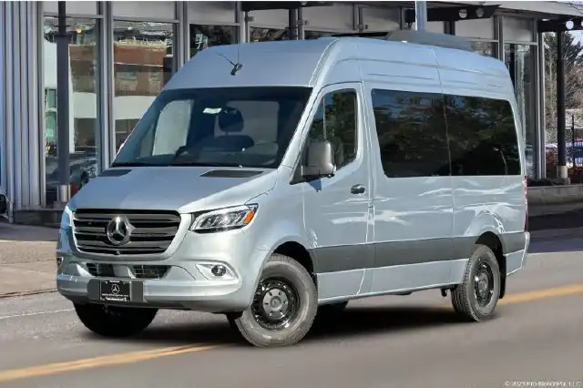 2025 Mercedes-Benz Sprinter 2500 High Output 144 WB's photo