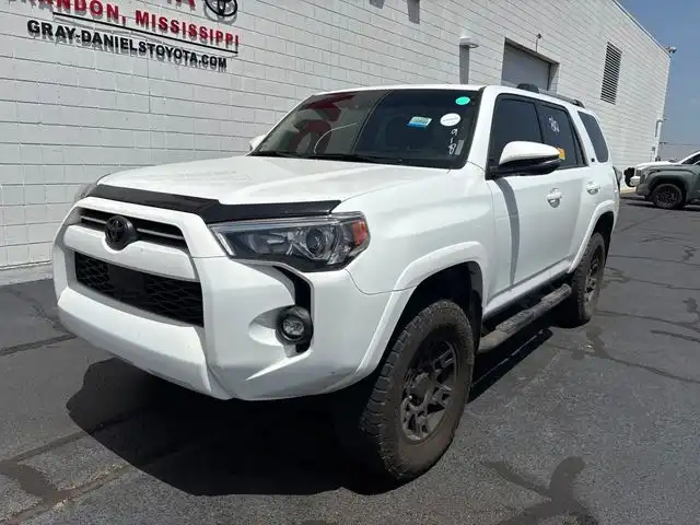 2024 Toyota 4Runner SR5 Premium 4WD V6's photo