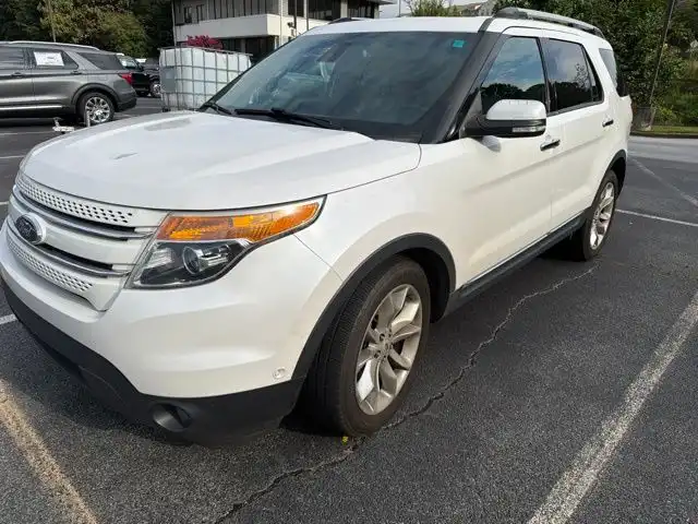 2015 Ford Explorer Limited's photo