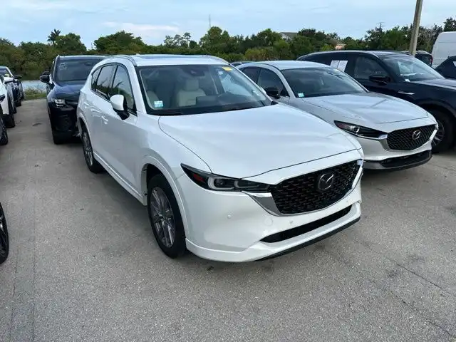 2025 Mazda CX-5 S Premium Plus package Auto AWD's photo