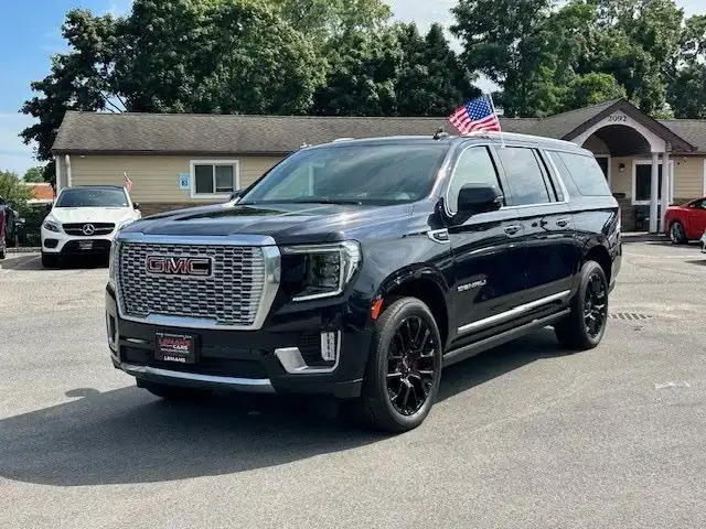 2021 GMC Yukon Denali AWD's photo