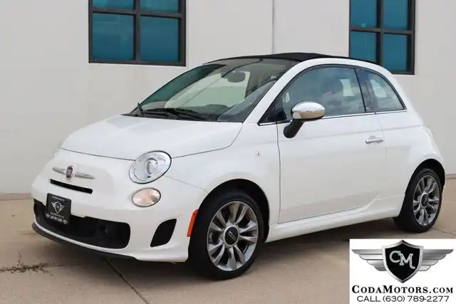 2019 FIAT 500c Lounge Cabrio's photo