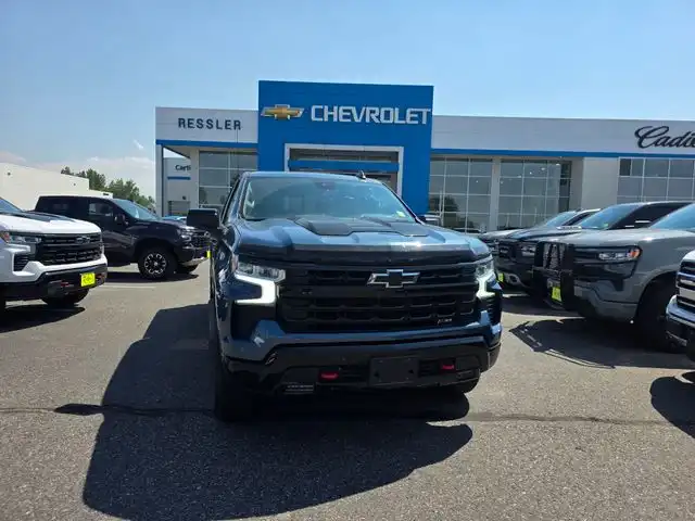 2024 Chevrolet Silverado 1500 LT Trail Boss 4X4 Crew Cab Short Box's photo