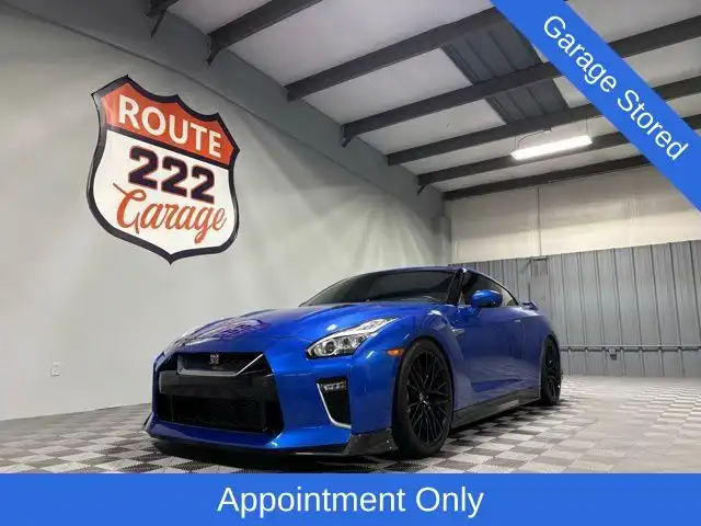 2020 Nissan GT-R Premium's photo