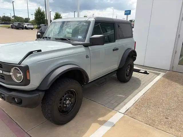 2022 Ford Bronco Black Diamond Mid (322A) 4x4's photo