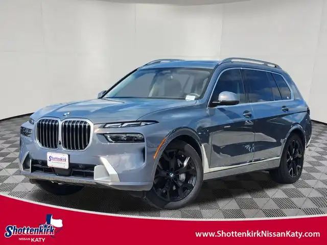 2025 BMW X7 xDrive40i's photo