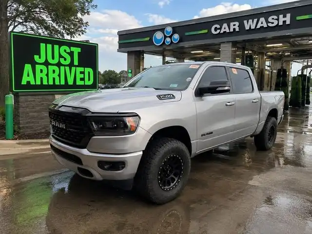 2022 RAM 1500 Big Horn/Lone Star 4WD Crew Cab 5'7's photo