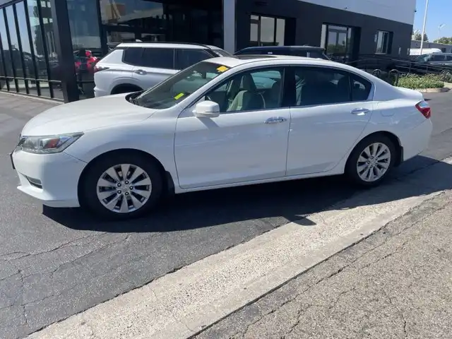2013 Honda Accord V6 EX-L Auto's photo