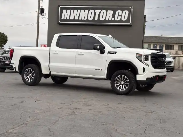 2023 GMC Sierra AT4 4WD Crew Cab Short Box's photo