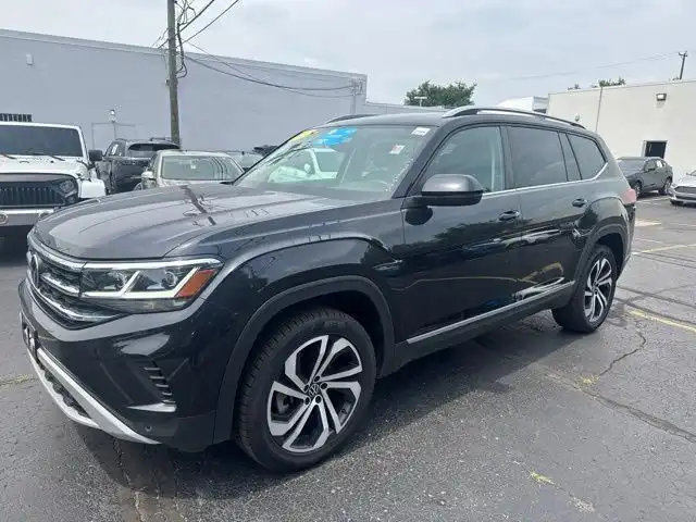 2022 Volkswagen Atlas 3.6L SEL 4MOTION's photo