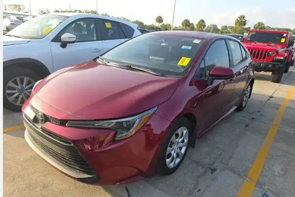 2025 Toyota Corolla LE CVT's photo