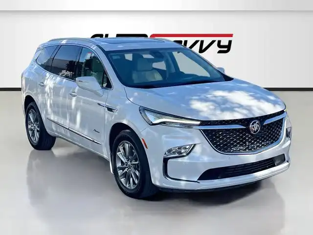 2023 Buick Enclave Avenir AWD's photo
