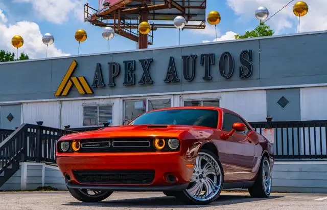 2020 Dodge Challenger SXT Auto's photo