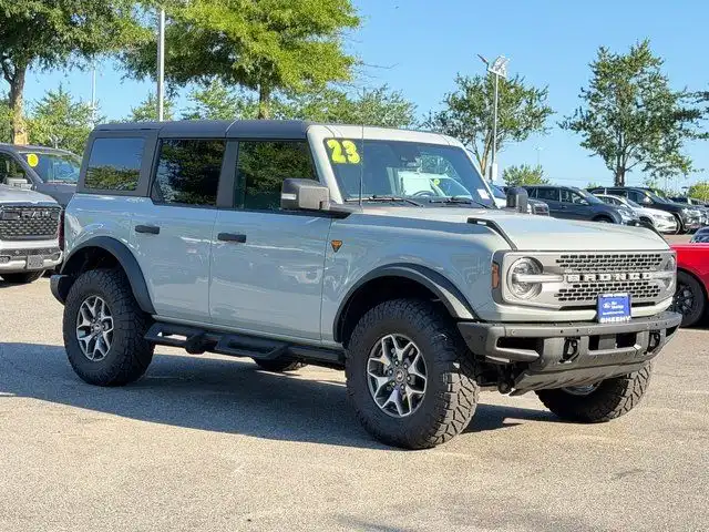 2023 Ford Bronco Badlands 4x4's photo