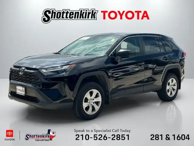 2023 Toyota RAV4 LE FWD's photo