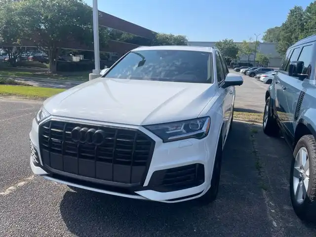 2021 Audi Q7 45 Premium Plus quattro Tiptronic's photo