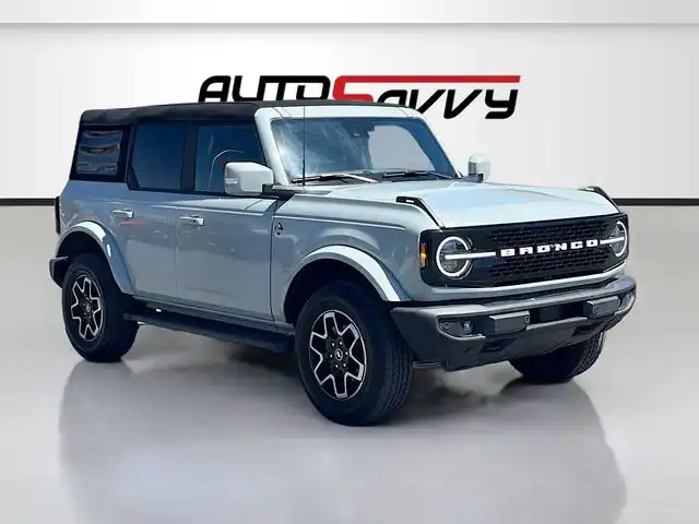 2024 Ford Bronco Outer Banks 4x4's photo