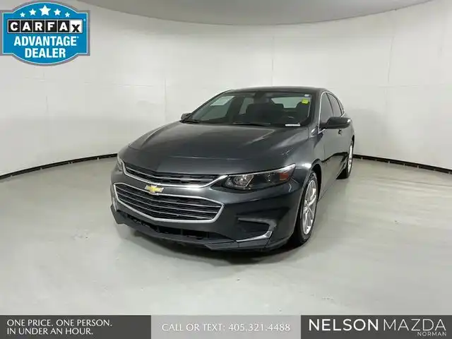 2017 Chevrolet Malibu 1LT's photo