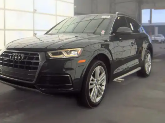 2019 Audi Q5 2.0T quattro S tronic Premium Plus's photo