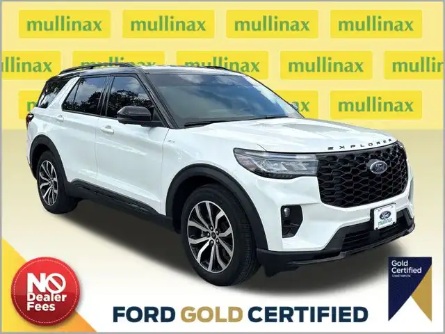 2025 Ford Explorer ST-LINE RWD (PL535)'s photo