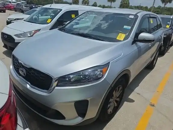 2020 Kia Sorento LX AT's photo